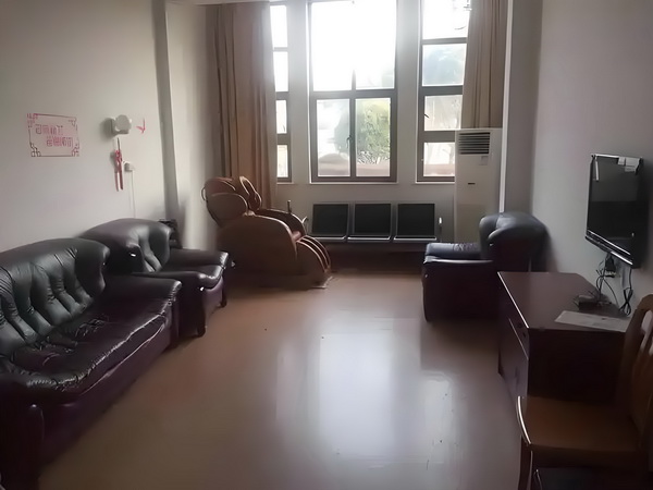 情侦意切：娇妻在上，请检查